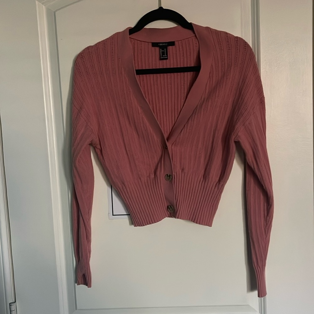 Forever 21 Pink Cropped Sweater